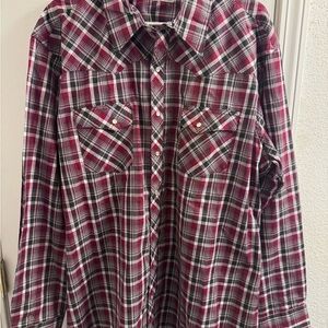 Wrangler Maroon and White Plaid Western Button-Down Shirt